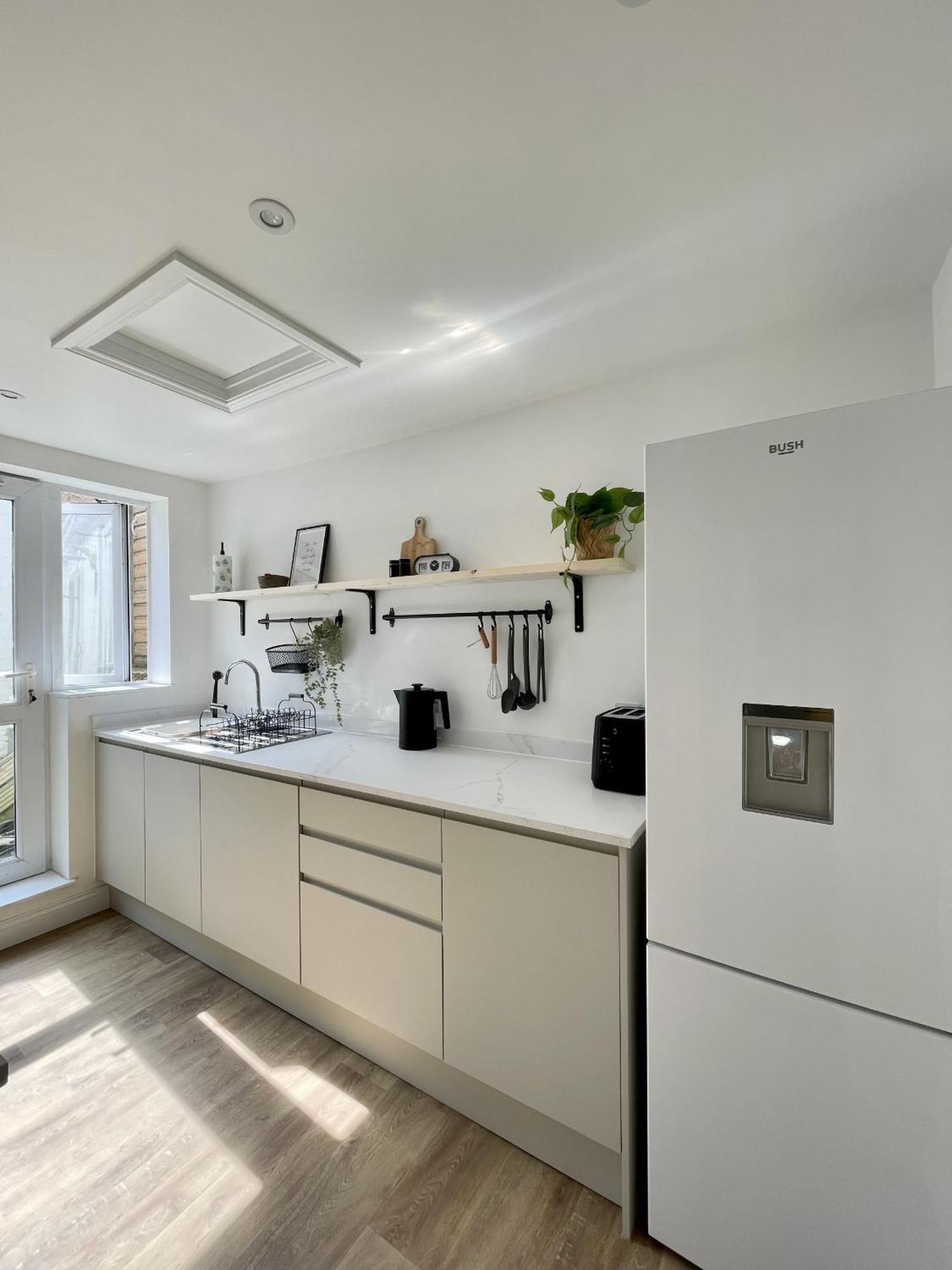 New Apartment In Town Centre Bournemouth Bagian luar foto